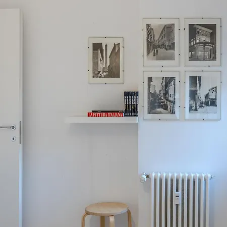 Guesthost - Charm - 200m From Station