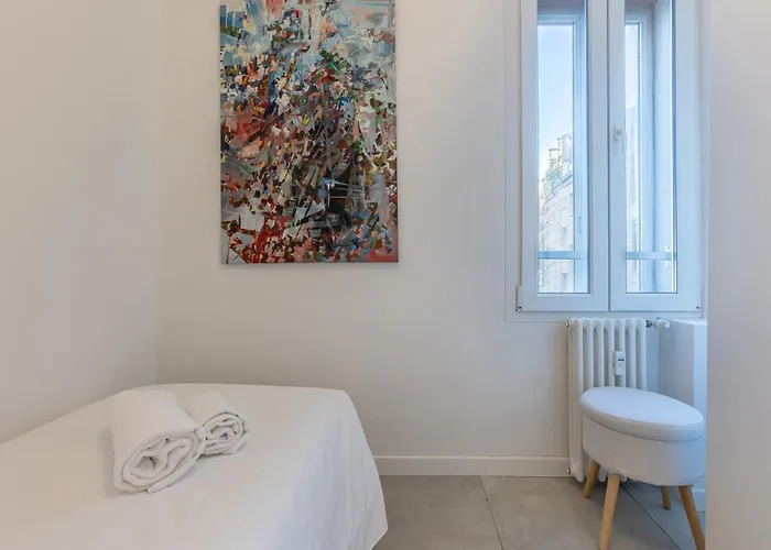 Guesthost - Charm - 200m From Station *